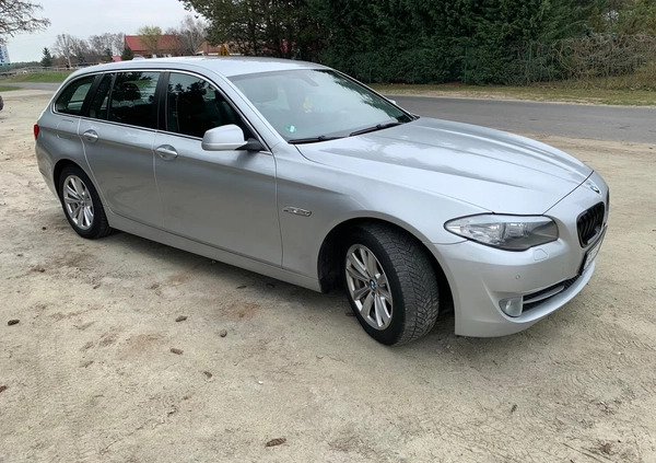 BMW Seria 5 cena 42500 przebieg: 236500, rok produkcji 2013 z Leszno małe 92